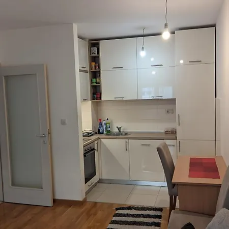Mikeli Apartment *