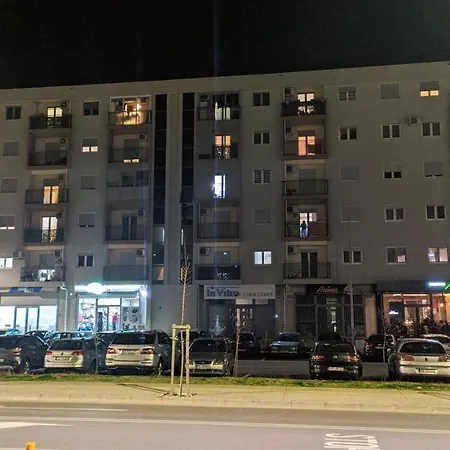 Mikeli Appartement *